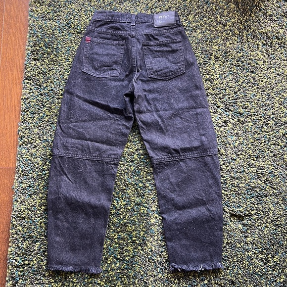 NWOT BDG Cropped Balloon / Mom Jeans - Picture 5 of 7